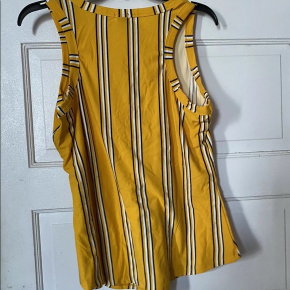 Plus Size Rue 21 Tank Bundle - Picture 8 of 8